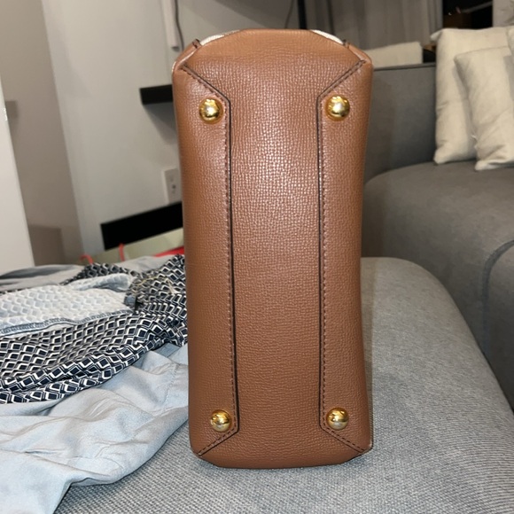 Burberry House Check Derby Leather Small Banner Tote in Tan - Picture 6 of 8